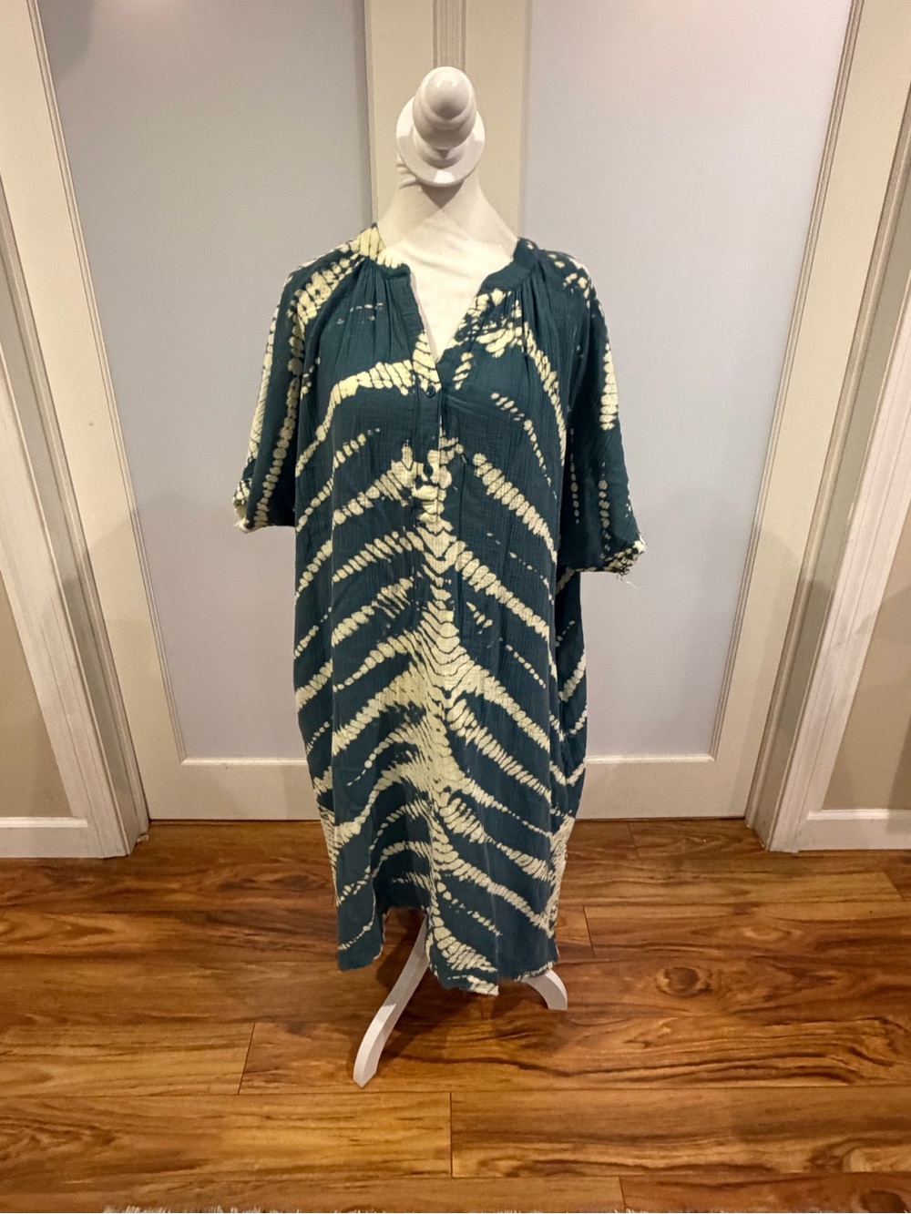 Young Fabulous & Broke Teal and Cream Tie-Dye Midi Dress